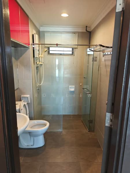 Servis Apartment untuk Disewa di Saville Residence - Ron Liew - Bathroom - PropertyGuru.com.my