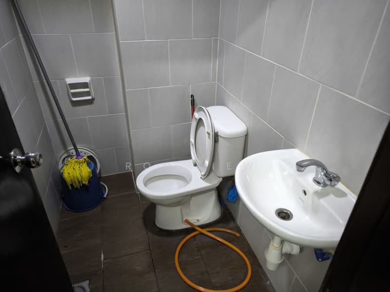 Kediaman Servis untuk Disewa di Saville Residence - Ron Liew - Bathroom - PropertyGuru.com.my