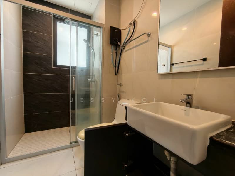 Condominium for Rent at Bay Point @ Country Garden Danga Bay - Jessy Koh - Bathroom - PropertyGuru.com.my