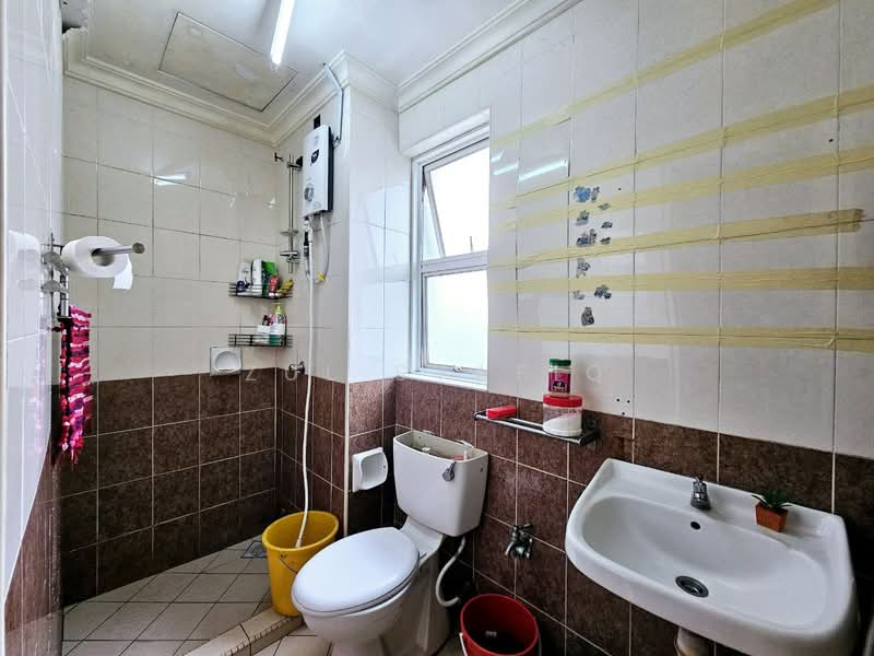 Desa Impiana untuk Untuk Dijual - RM 380,000, Apr 2026 - Bathroom - PropertyGuru.com.my