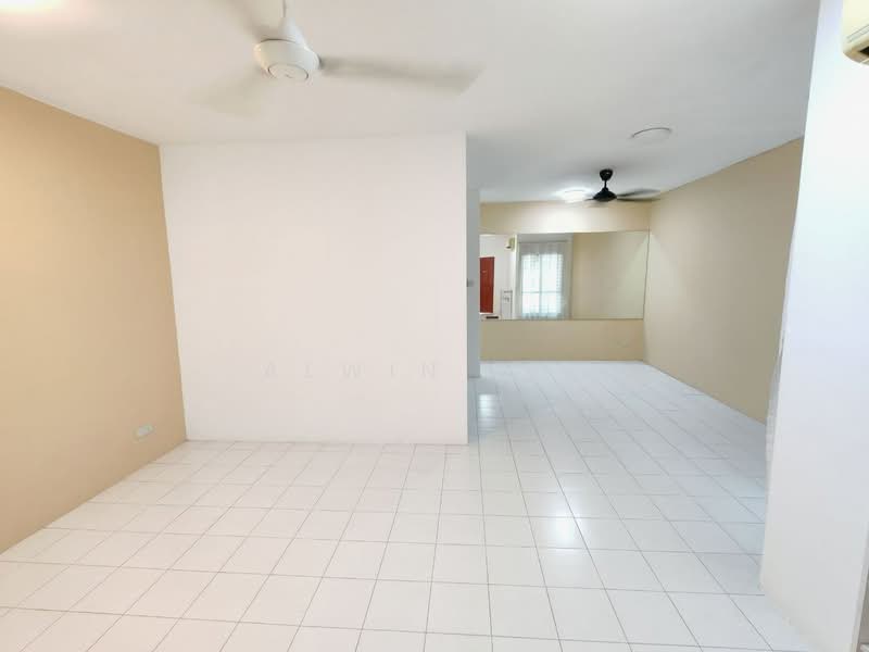 2-storey Terraced House for Rent in Shah Alam (Selangor) - Alwin Lee - Living Room - PropertyGuru.com.my
