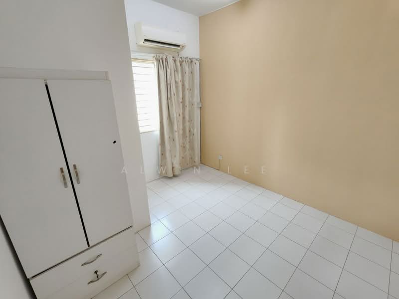 2-storey Terraced House for Rent in Shah Alam (Selangor) - Alwin Lee - Bedroom - PropertyGuru.com.my