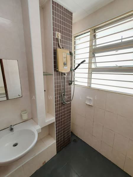 2-storey Terraced House for Rent in Shah Alam (Selangor) - Alwin Lee - Bathroom - PropertyGuru.com.my