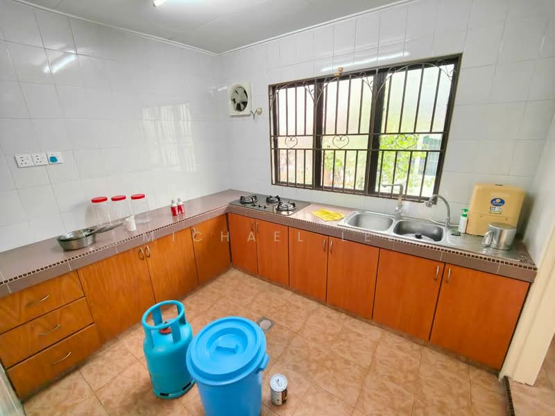 2-storey Terraced House for Sale in Usj 20 (Subang Jaya) - Michael Lee - Kitchen - PropertyGuru.com.my