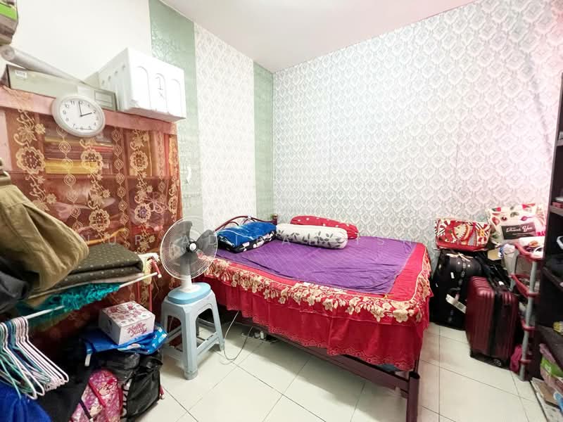 1-storey Terraced House for Sale in Jenjarom (Selangor) - Nur Adibah Ishak - Bedroom - PropertyGuru.com.my