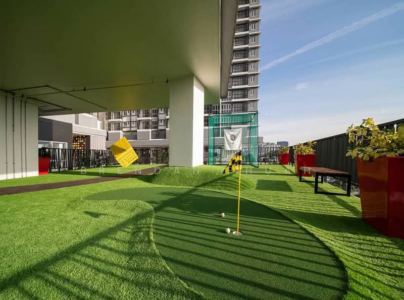 Service Residence for Sale at Pinnacle Petaling Jaya - Brendan Phuah - Exterior - PropertyGuru.com.my