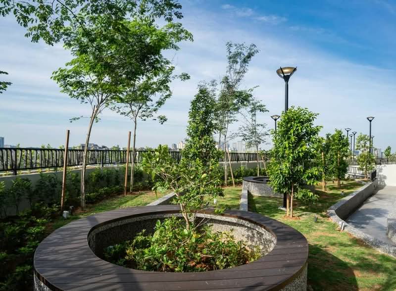 Service Residence for Sale at Pinnacle Petaling Jaya - Brendan Phuah - Garden - PropertyGuru.com.my