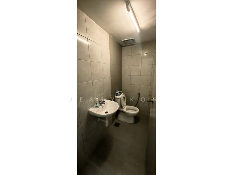 Permas Jaya untuk Untuk Disewa - RM 4,200 /bulan, Apr 2026 - Bathroom - PropertyGuru.com.my