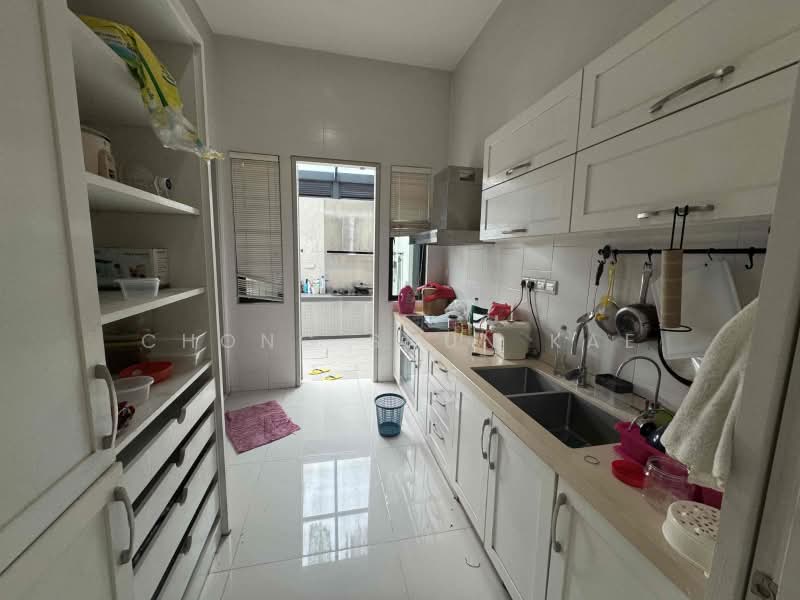 Semi-Detached House for Sale in Bandar Kinrara Seksyen 5 (Bandar Kinrara) - Chong Shun Kae - Kitchen - PropertyGuru.com.my