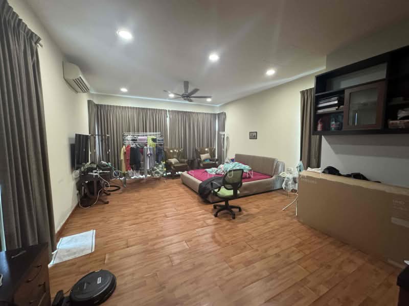 Semi-Detached House for Sale in Bandar Kinrara Seksyen 5 (Bandar Kinrara) - Chong Shun Kae - Bedroom - PropertyGuru.com.my