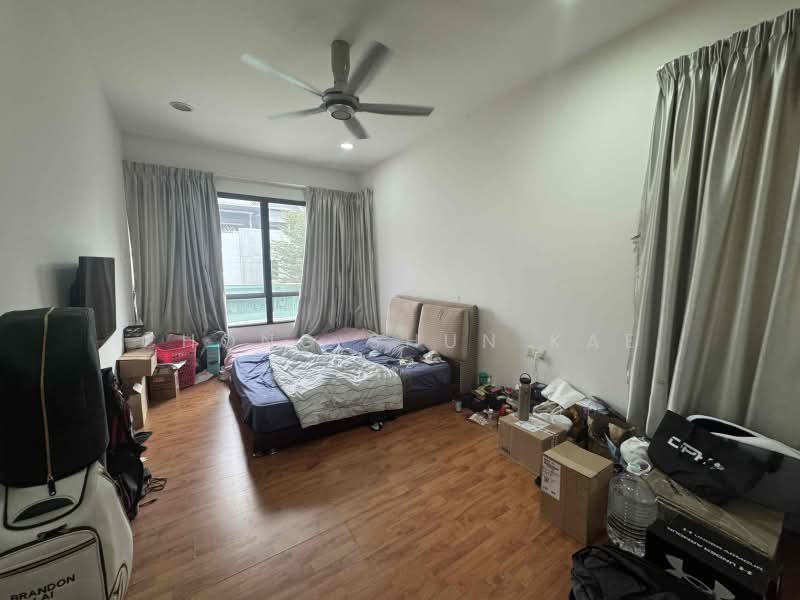 Semi-Detached House for Sale in Bandar Kinrara Seksyen 5 (Bandar Kinrara) - Chong Shun Kae - Bedroom - PropertyGuru.com.my