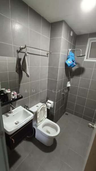Service Residence for Sale at V-Residensi 2 - Amy Lim - Bathroom - PropertyGuru.com.my