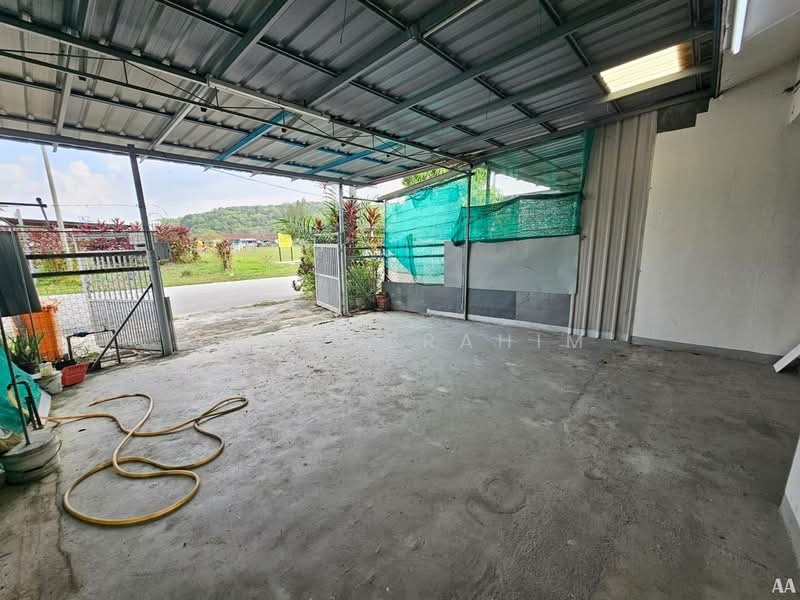 Taman Putra Puchong untuk Untuk Dijual - RM 360,000, Apr 2026 - Exterior - PropertyGuru.com.my