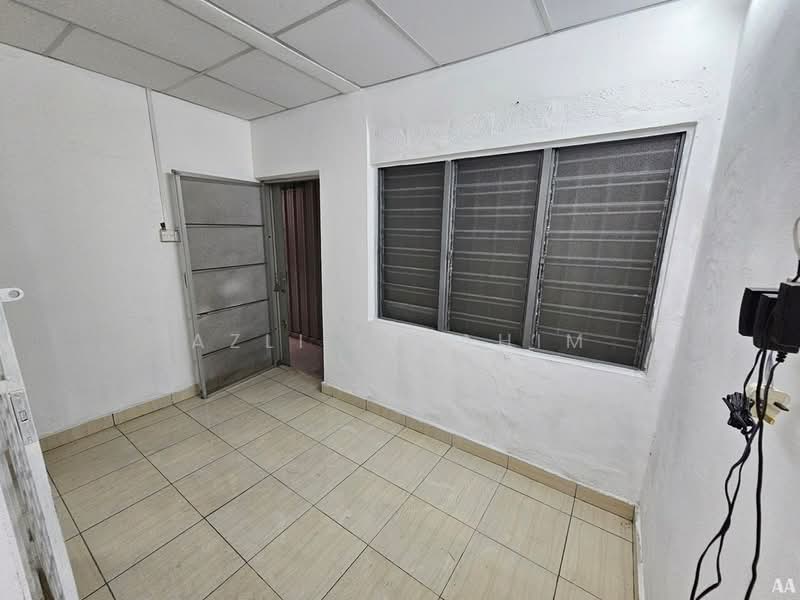 Taman Putra Puchong untuk Untuk Dijual - RM 360,000, Apr 2026 - Interior - PropertyGuru.com.my