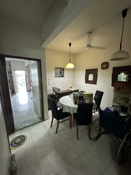 2-storey Terraced House for Sale in Usj 4 (Subang Jaya) - Tony Siow - Dining Room - PropertyGuru.com.my