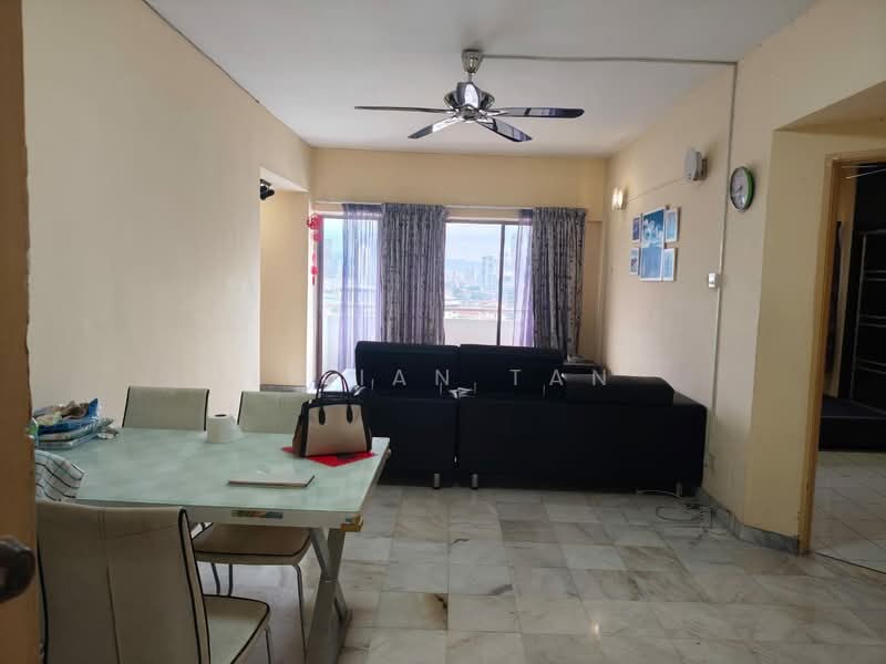 Condominium for Rent at The Vistana - Lilian Tan - Living Room - PropertyGuru.com.my
