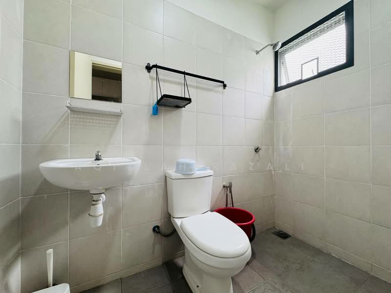 2-storey Terraced House for Sale in Bandar Mahkota Banting (Tanjong Duabelas) - Aqillah Razali - PropertyGuru.com.my
