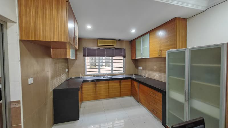 2-storey Terraced House for Sale in TAMAN PUCHONG UTAMA (Puchong) - Simon Teow - Kitchen - PropertyGuru.com.my