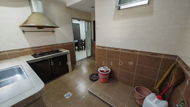 2-storey Terraced House for Sale in TAMAN PUCHONG UTAMA (Puchong) - Simon Teow - Kitchen - PropertyGuru.com.my