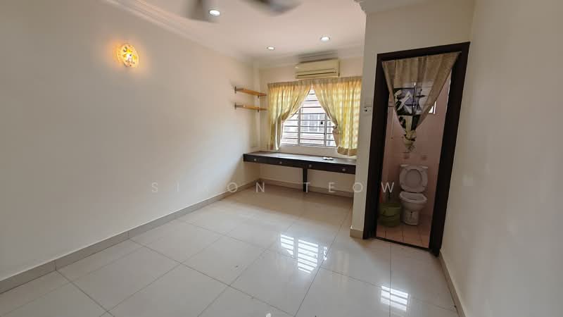 2-storey Terraced House for Sale in TAMAN PUCHONG UTAMA (Puchong) - Simon Teow - Bathroom - PropertyGuru.com.my