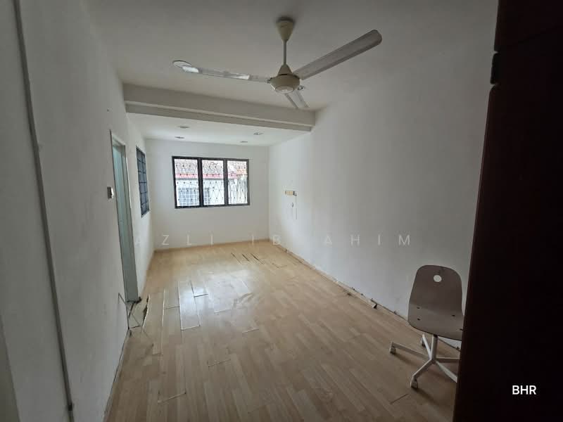 2-storey Terraced House for Sale in Bukit Indah (Ampang) - Azli Ibrahim - Interior - PropertyGuru.com.my