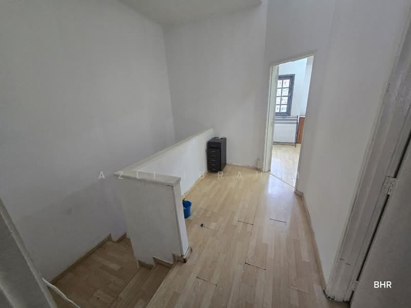 2-storey Terraced House for Sale in Bukit Indah (Ampang) - Azli Ibrahim - Interior - PropertyGuru.com.my