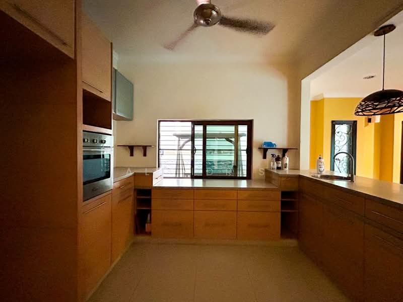 Rumah Berkembar untuk Dijual di Ukay Perdana (Ulu Kelang) - Ali Idris - Kitchen - PropertyGuru.com.my
