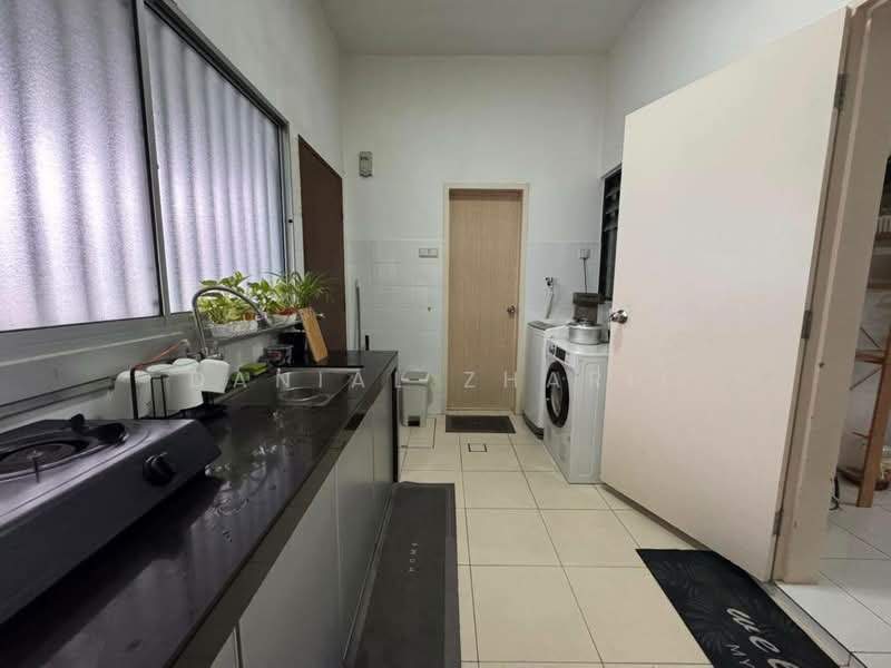 2-storey Terraced House for Sale in Setia Alam (Selangor) - Danial Zharif - Kitchen - PropertyGuru.com.my