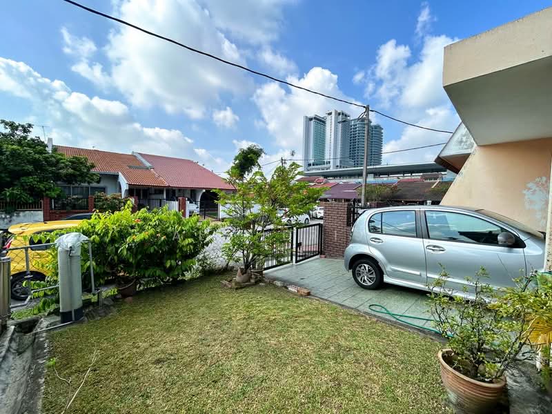 1-storey Terraced House for Sale in Taman Tun Dr Ismail (Kuala Lumpur) - Ali Idris - Exterior - PropertyGuru.com.my