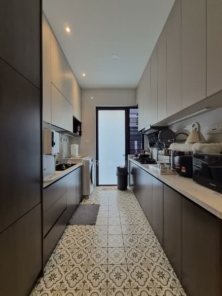 Rumah Teres 2 Tingkat untuk Dijual di Setia Safiro (Cyberjaya) - Sarah . - Kitchen - PropertyGuru.com.my