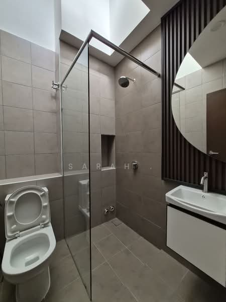 Rumah Teres 2 Tingkat untuk Dijual di Setia Safiro (Cyberjaya) - Sarah . - Bathroom - PropertyGuru.com.my