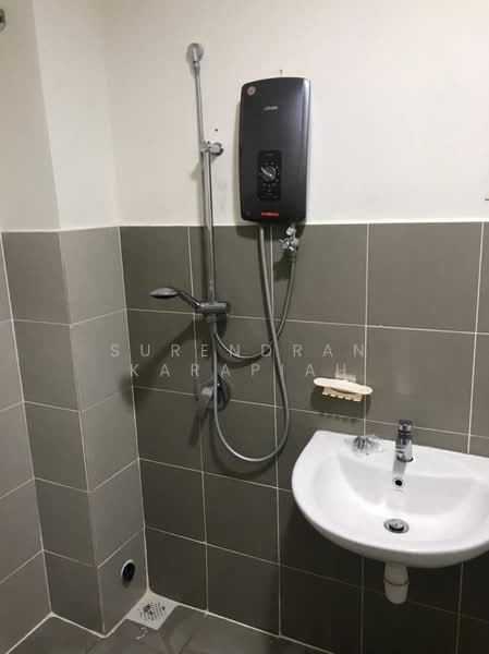 2-storey Terraced House for Sale in Bandar Puncak Alam (Puncak Alam) - Surendran Karapiah - Bathroom - PropertyGuru.com.my