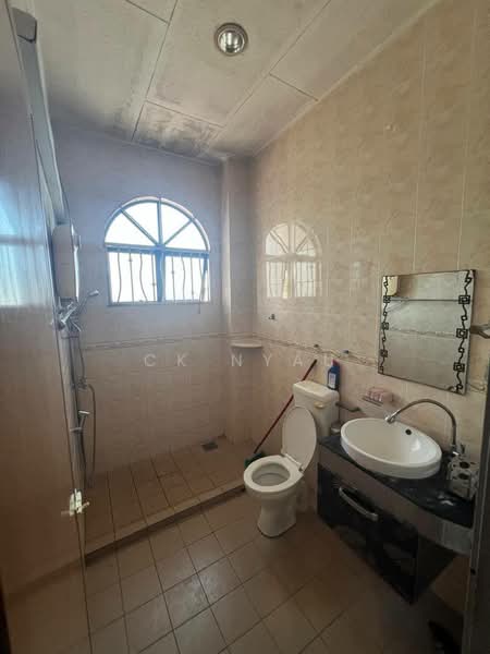 2-storey Terraced House for Rent in Ipoh (Perak) - Ck Nyau - Bathroom - PropertyGuru.com.my