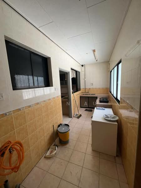 2-storey Terraced House for Rent in Ipoh (Perak) - Ck Nyau - Kitchen - PropertyGuru.com.my