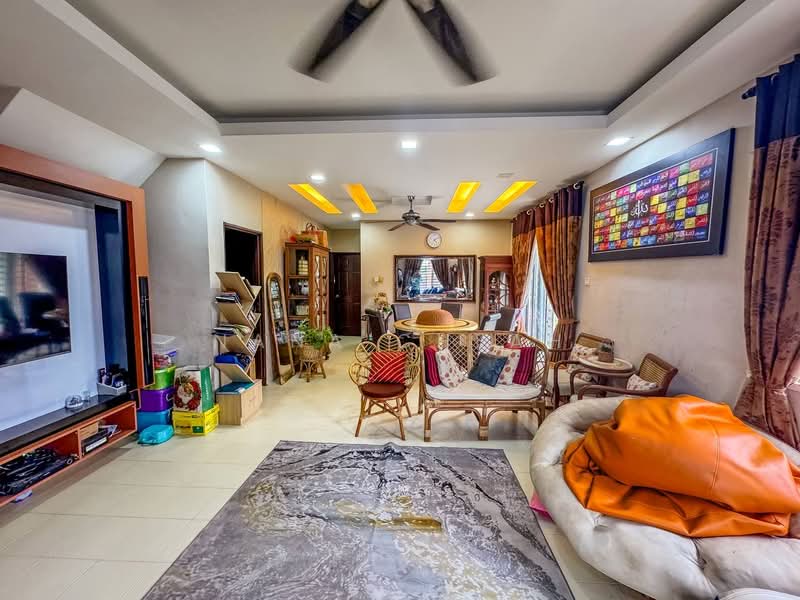 Taman Idaman Murni, Sepang untuk Untuk Dijual - RM 635,000, Apr 2026 - Living Room - PropertyGuru.com.my