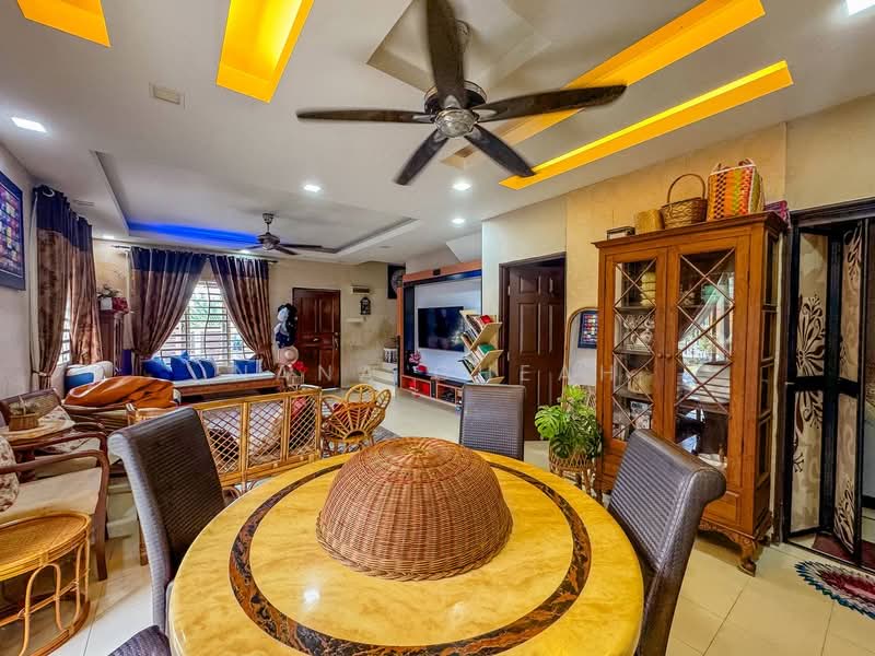 Taman Idaman Murni, Sepang untuk Untuk Dijual - RM 635,000, Apr 2026 - Living Room - PropertyGuru.com.my