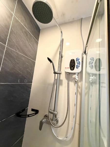 Bay Point @ Country Garden Danga Bay untuk Untuk Disewa - RM 1,900 /bulan, Apr 2026 - Bathroom - PropertyGuru.com.my