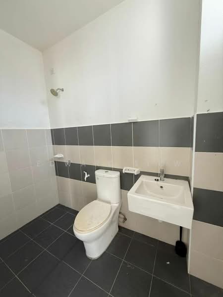 Meridin East Meridin East Meridins Easts untuk Untuk Dijual - RM 430,000, Apr 2026 - Bathroom - PropertyGuru.com.my