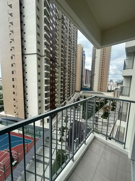 Residensi Sateria untuk Untuk Disewa - RM 1,400 /bulan, Apr 2026 - Balcony - PropertyGuru.com.my