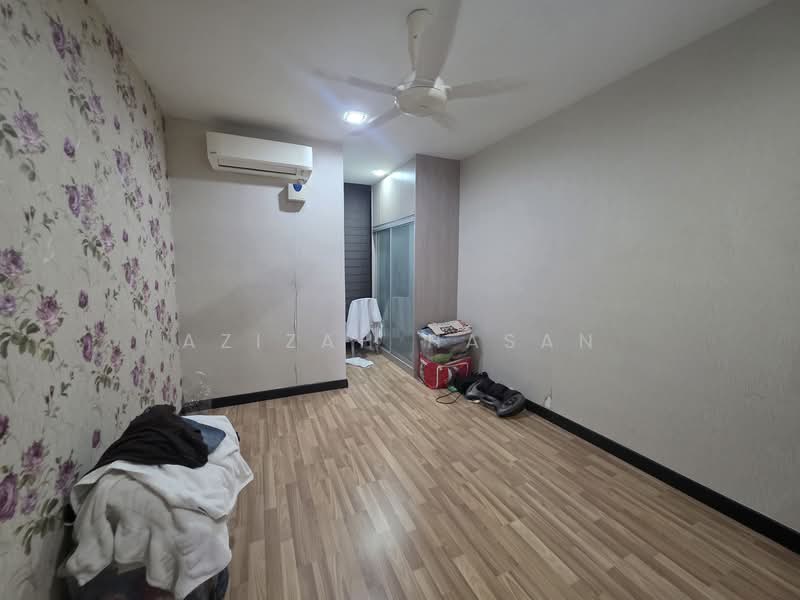 3-storey Terraced House for Sale in Kajang (Selangor) - Azizah Hasan - Bedroom - PropertyGuru.com.my