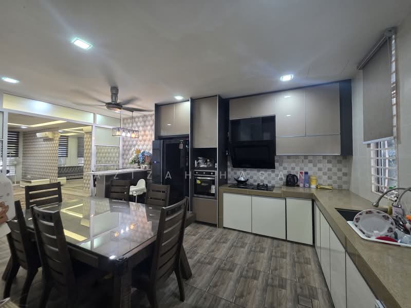 3-storey Terraced House for Sale in Kajang (Selangor) - Azizah Hasan - PropertyGuru.com.my