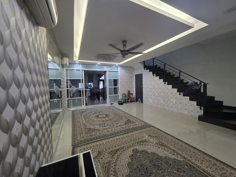 3-storey Terraced House for Sale in Kajang (Selangor) - Azizah Hasan - PropertyGuru.com.my