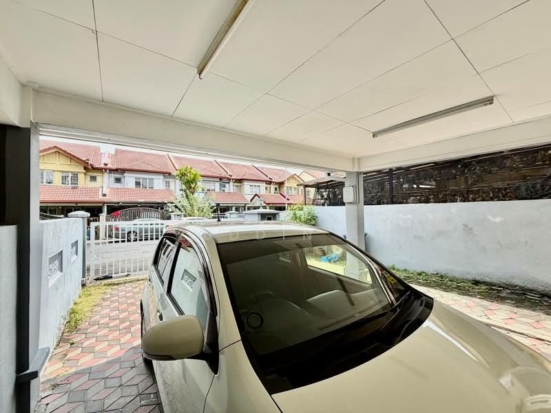 Rumah Teres 2 Tingkat untuk Dijual di Putra Heights (Subang Jaya) - Aizuddin Ali - Exterior - PropertyGuru.com.my