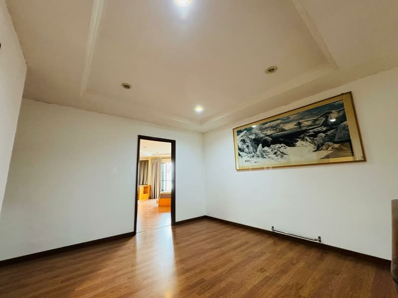 For Sale - Marina Bay Condominium