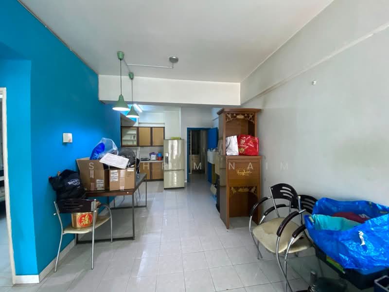 Apartment for Sale at Pandan Utama Apartment - Syahrim Naim - Living Room - PropertyGuru.com.my