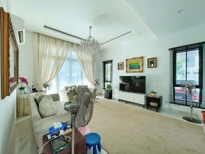 Bungalow for Sale in Cyberjaya (Selangor) - Mohd Aizat Saiful Bahri - Living Room - PropertyGuru.com.my