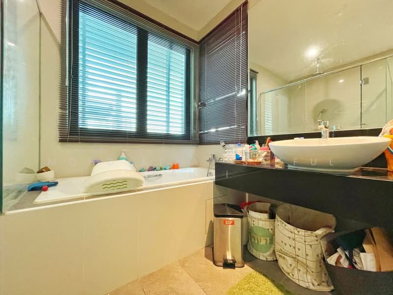 Bungalow for Sale in Cyberjaya (Selangor) - Mohd Aizat Saiful Bahri - Bathroom - PropertyGuru.com.my