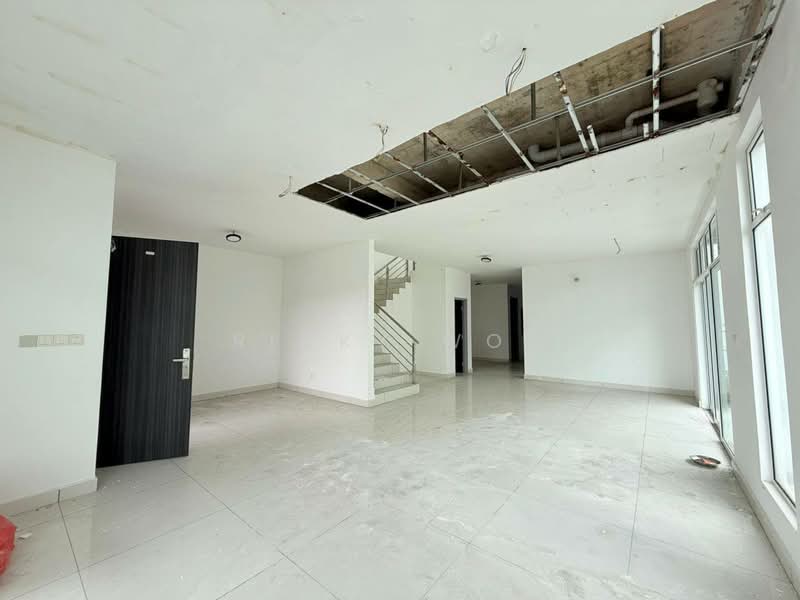 Cluster House for Sale in Skudai (Johor) - Ricky Woo - Living Room - PropertyGuru.com.my