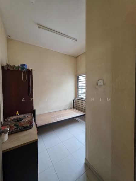 Taman Sri Tanjung untuk Untuk Dijual - RM 445,000, Apr 2026 - Bedroom - PropertyGuru.com.my