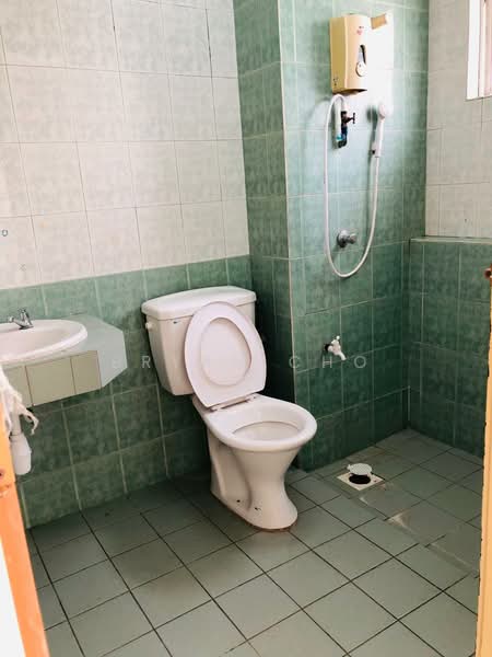 Condominium for Sale at Desaria Villa - Bryan Cho - Bathroom - PropertyGuru.com.my